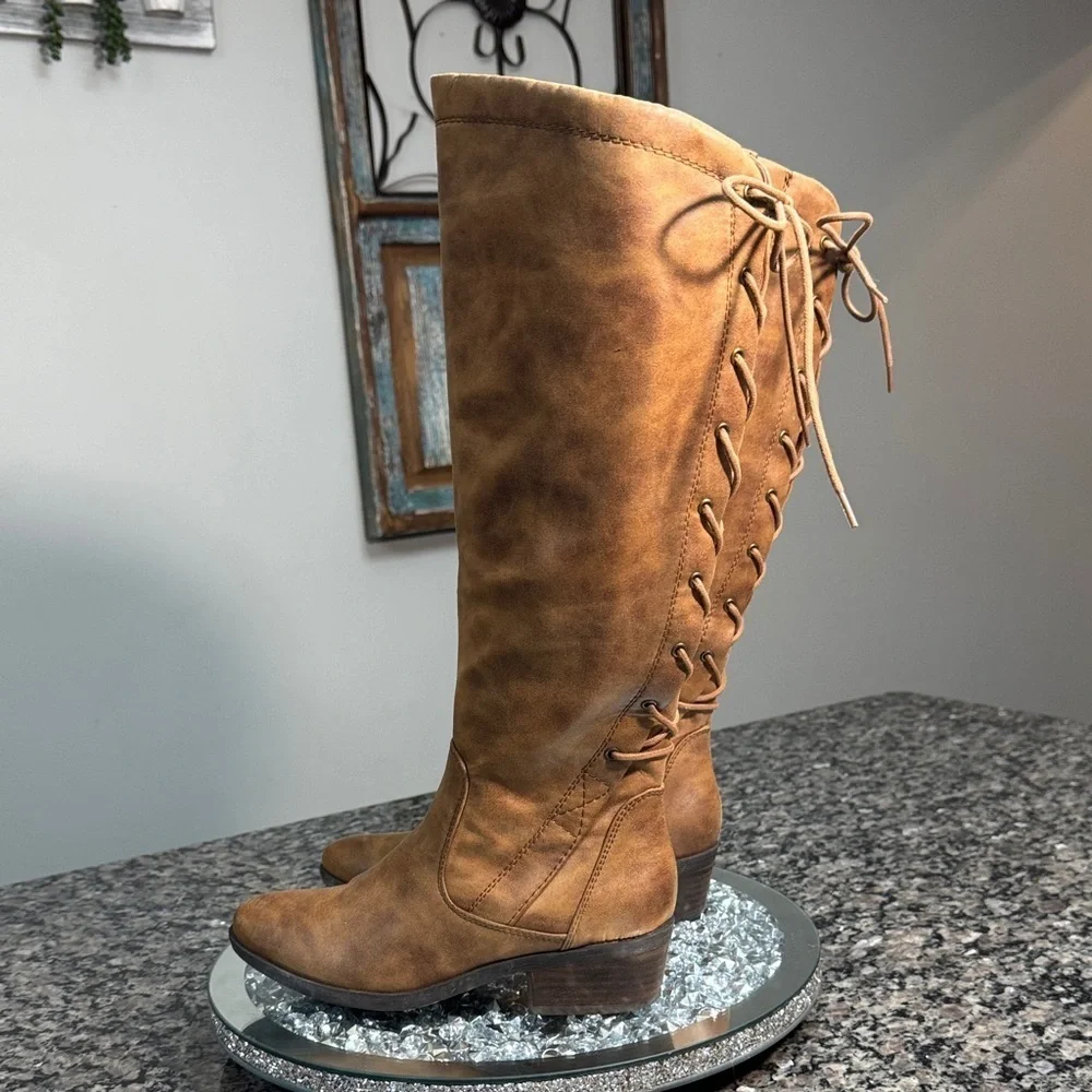 BareTraps Tan tall Boots NEW 6